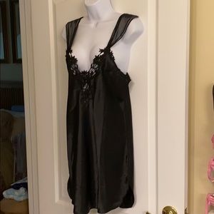 Black nighty